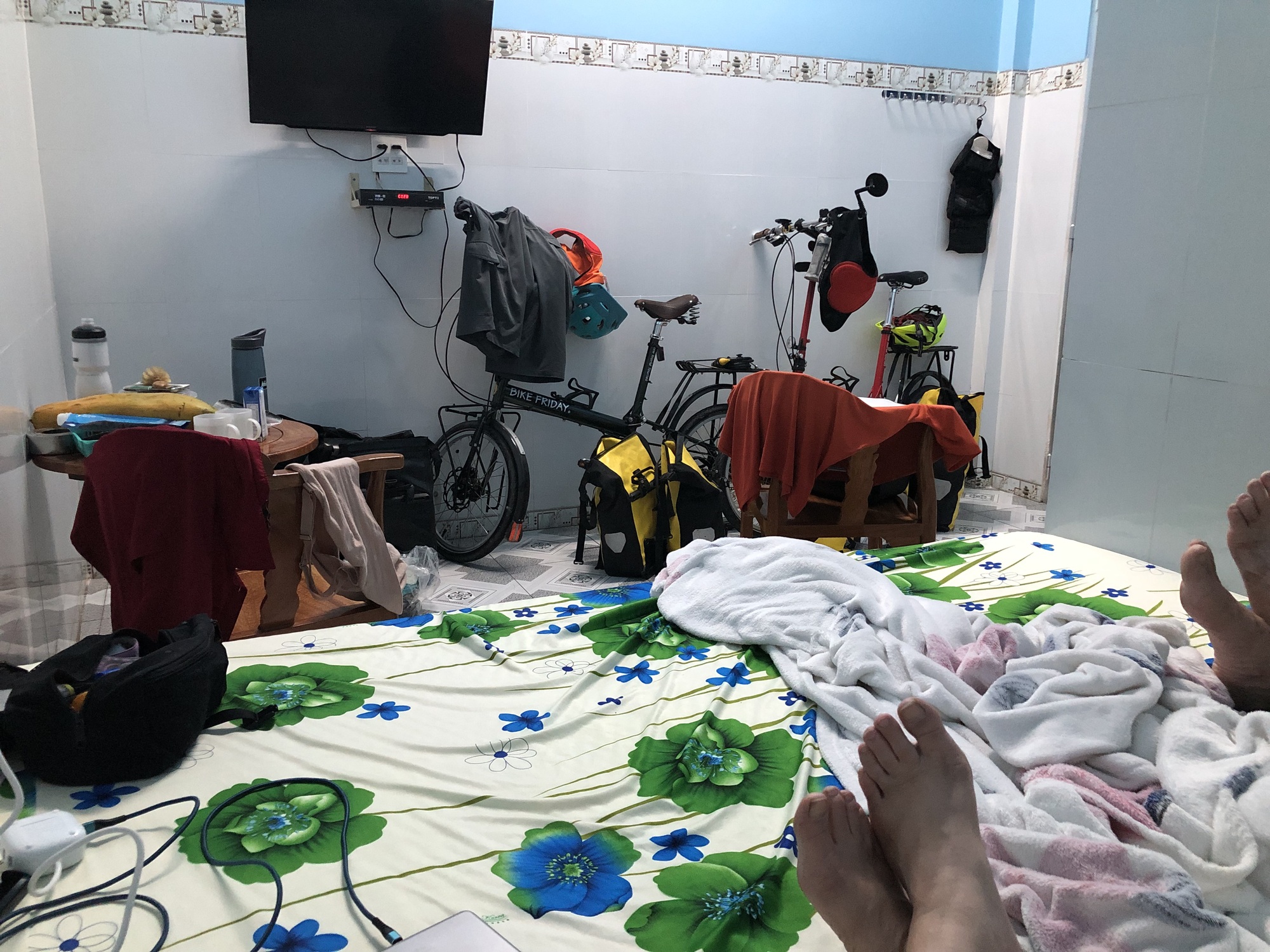 This is the house of bubbles Unchained Melody CycleBlaze