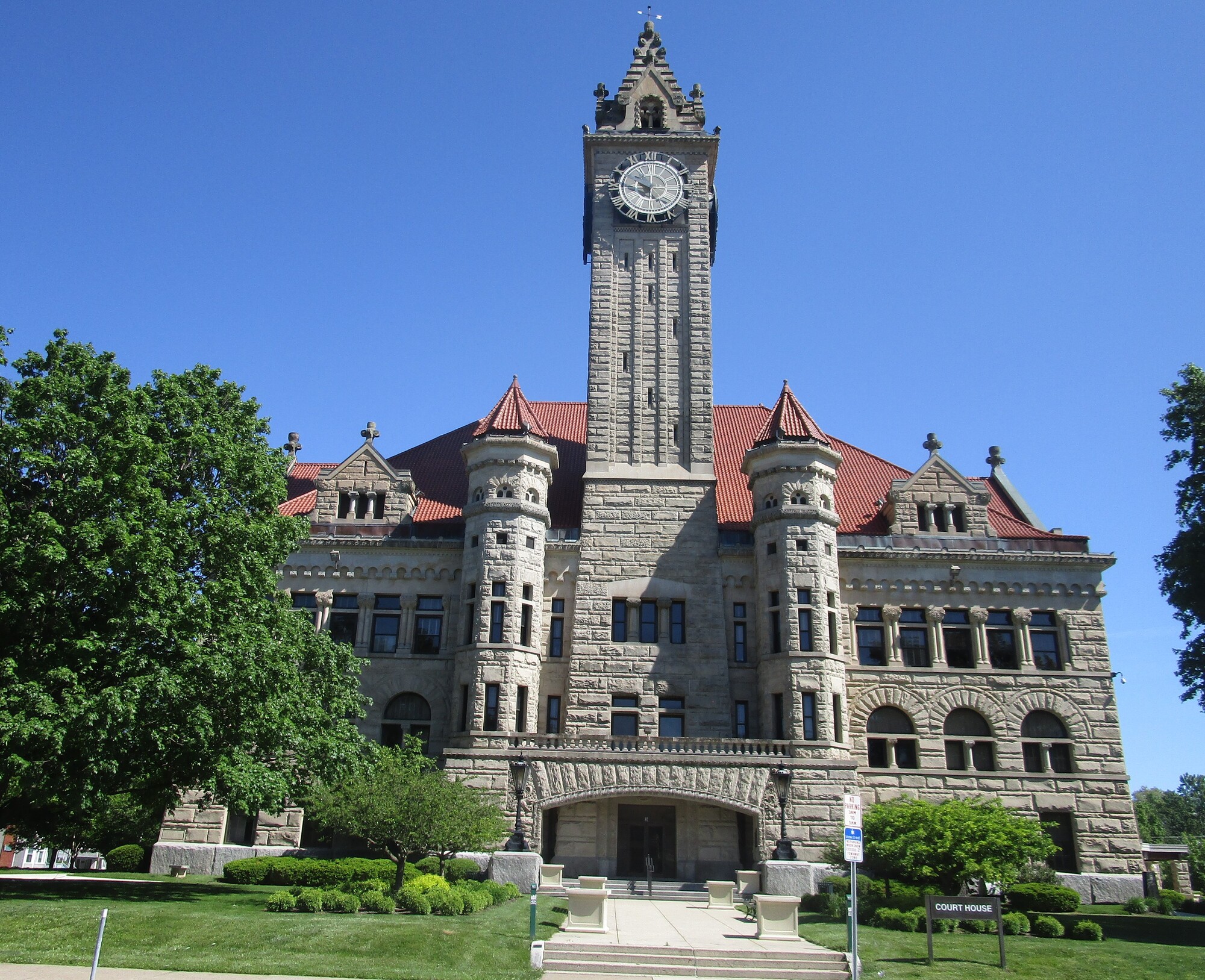 Day 9 - Bowling Green to Defiance - Two Far 2024 - Courthouse Tour ...