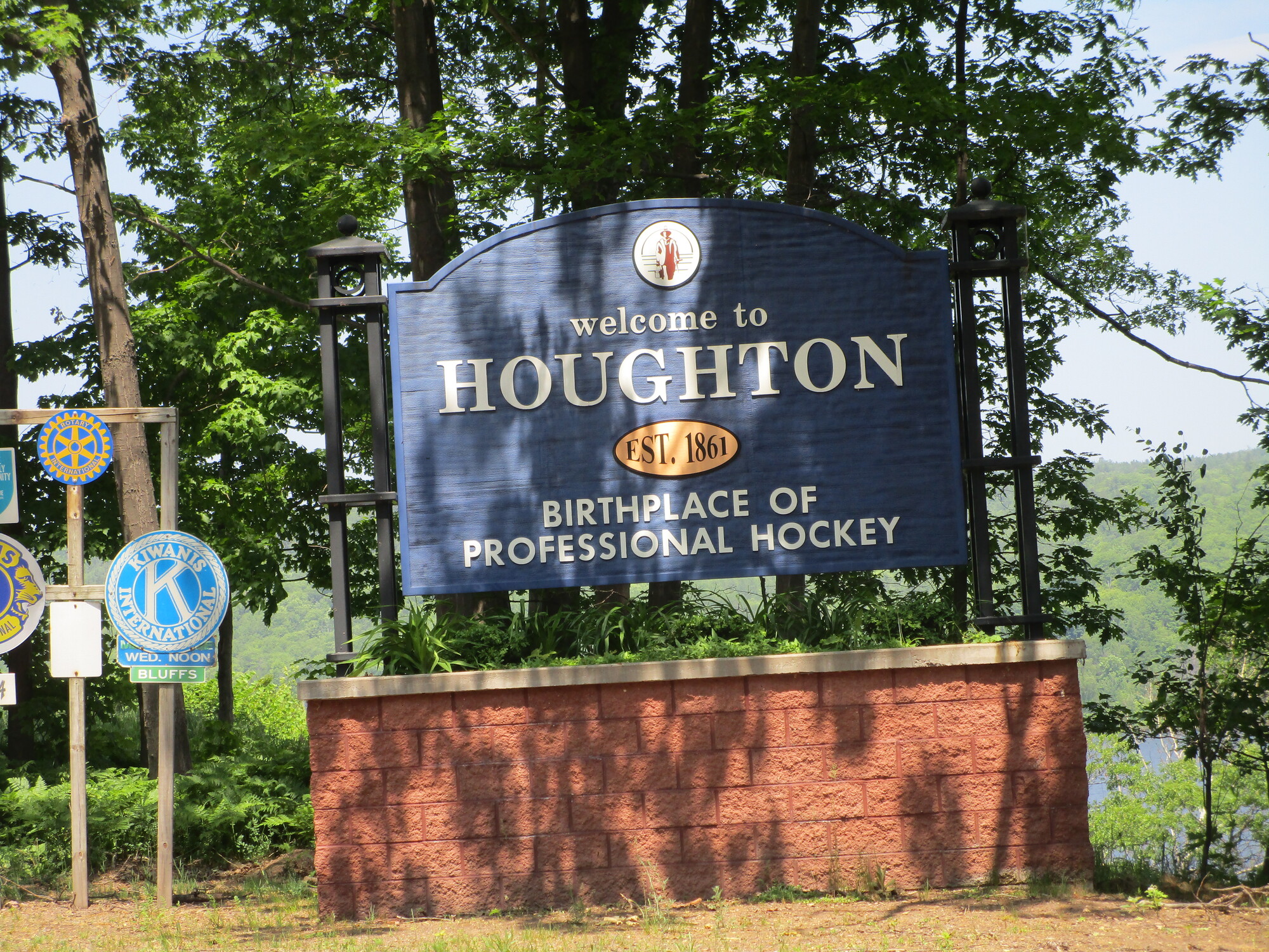 Day 065 L'Anse to Houghton Two Far 2023 Oranges to Apples